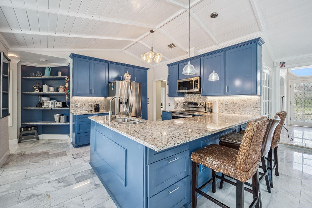 Image 12 of 48 For 8612 Lost Cove Drive