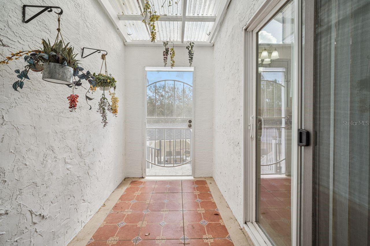 Image 21 of 48 For 8612 Lost Cove Drive