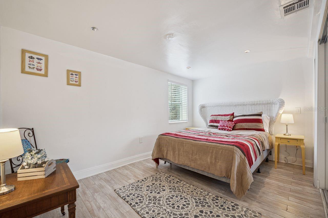 Image 32 of 48 For 8612 Lost Cove Drive