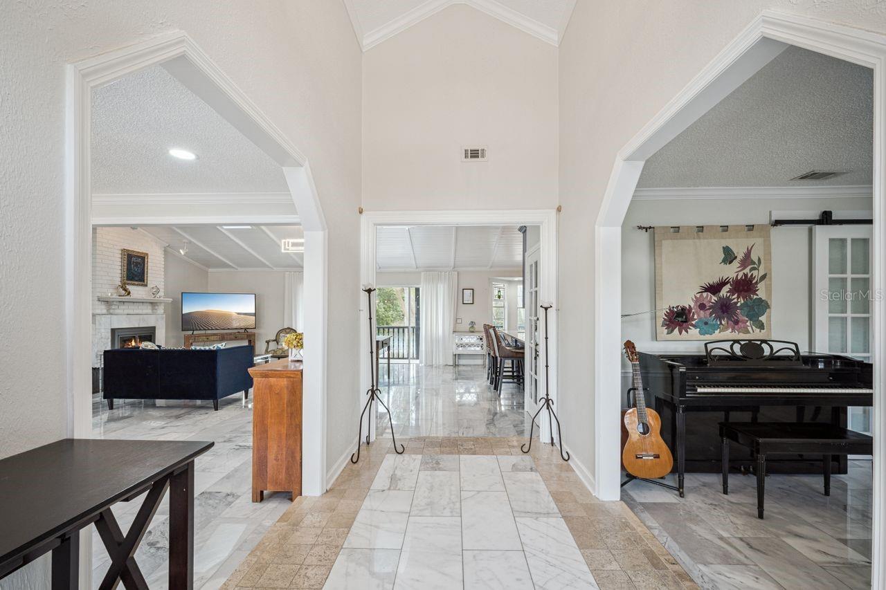 Image 7 of 48 For 8612 Lost Cove Drive