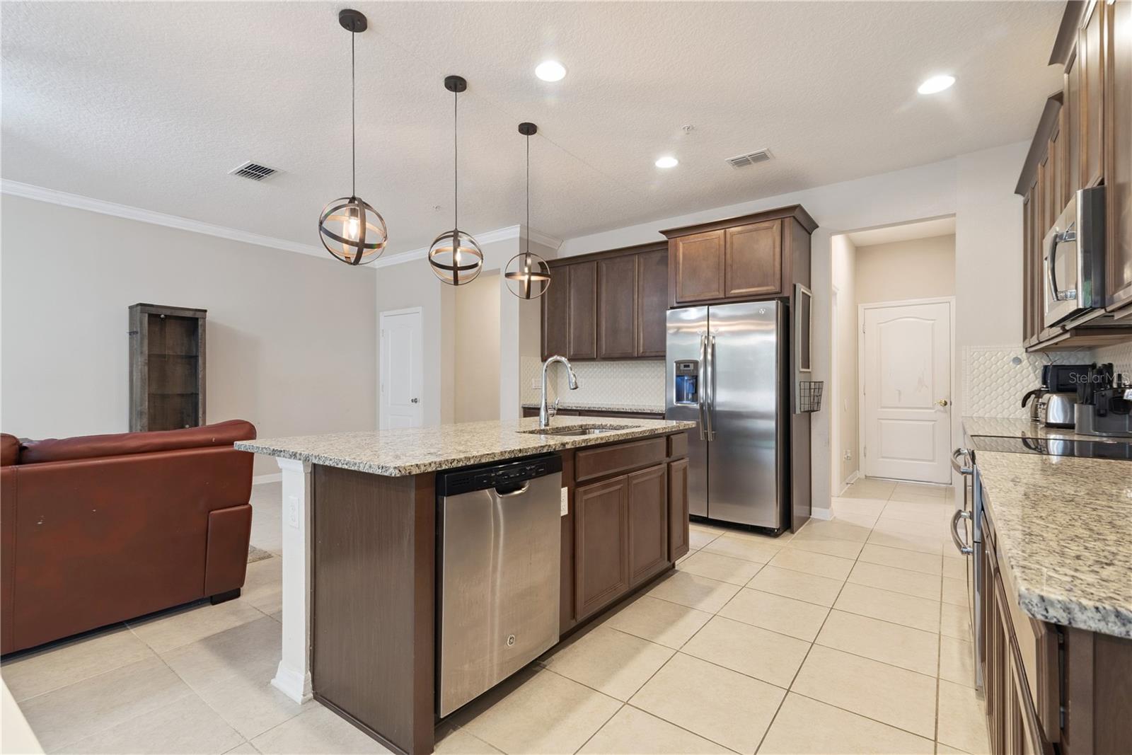 Image 11 of 47 For 15140 Sunrise Grove Court