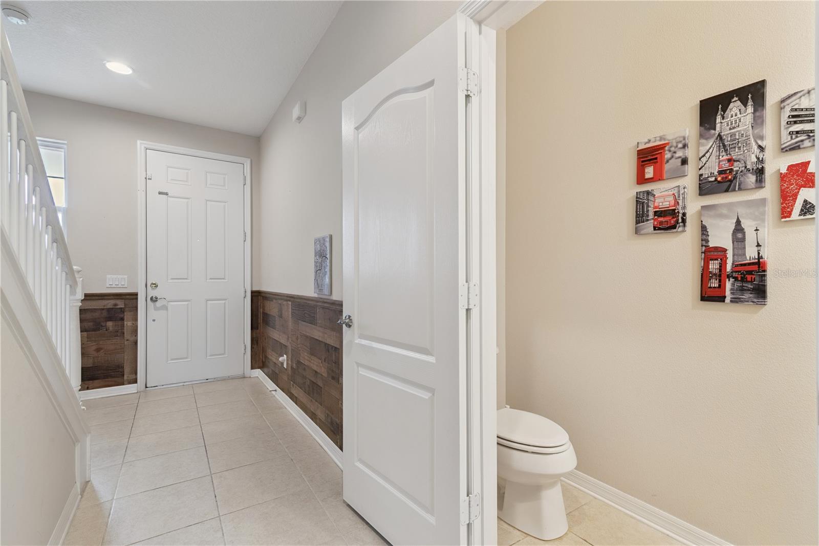 Image 16 of 47 For 15140 Sunrise Grove Court