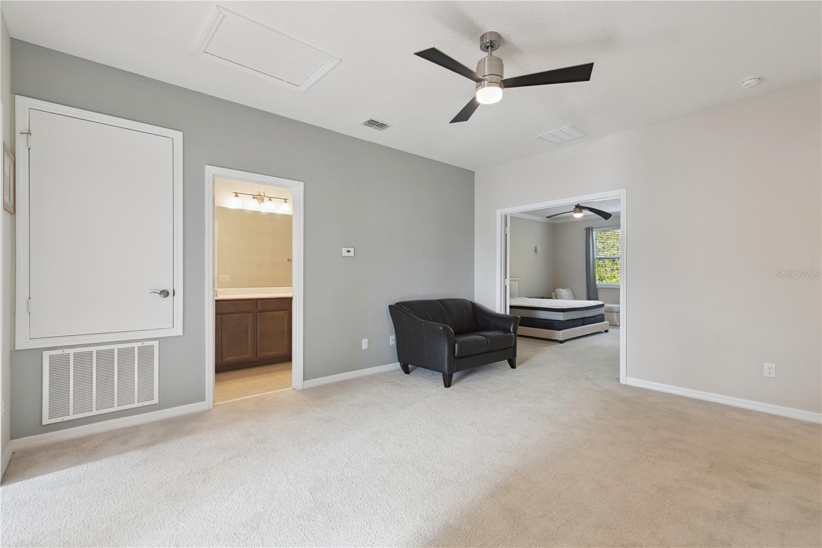 Image 19 of 47 For 15140 Sunrise Grove Court