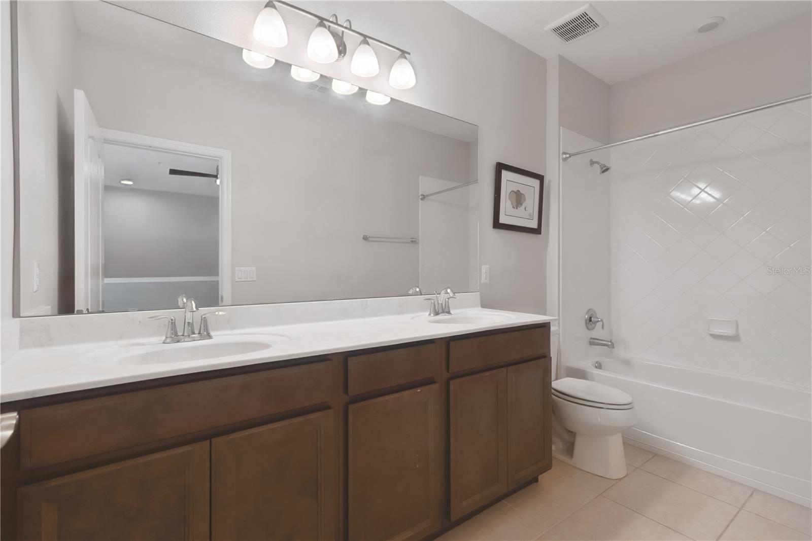 Image 27 of 47 For 15140 Sunrise Grove Court