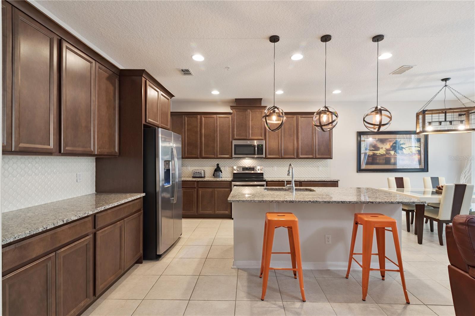 Image 6 of 47 For 15140 Sunrise Grove Court