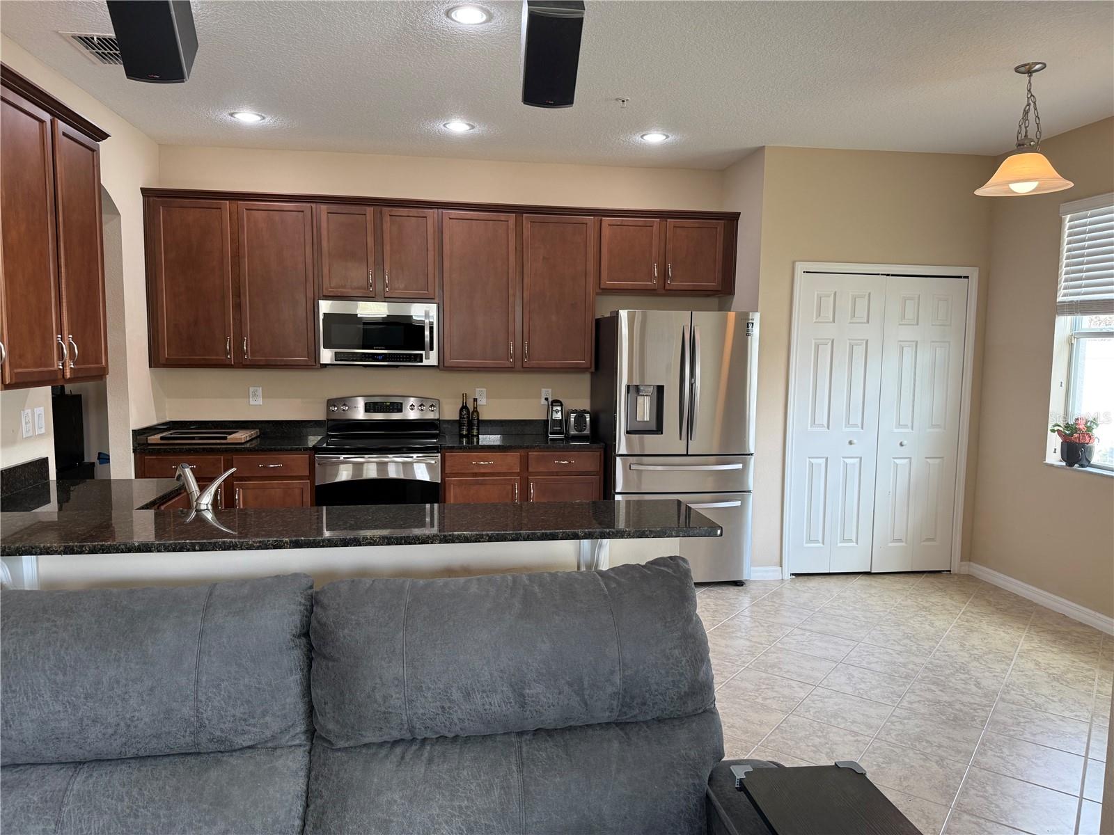 Image 12 of 34 For 321 Canyon Stone Circle