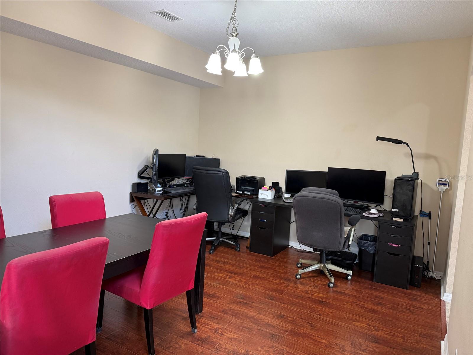 Image 15 of 34 For 321 Canyon Stone Circle