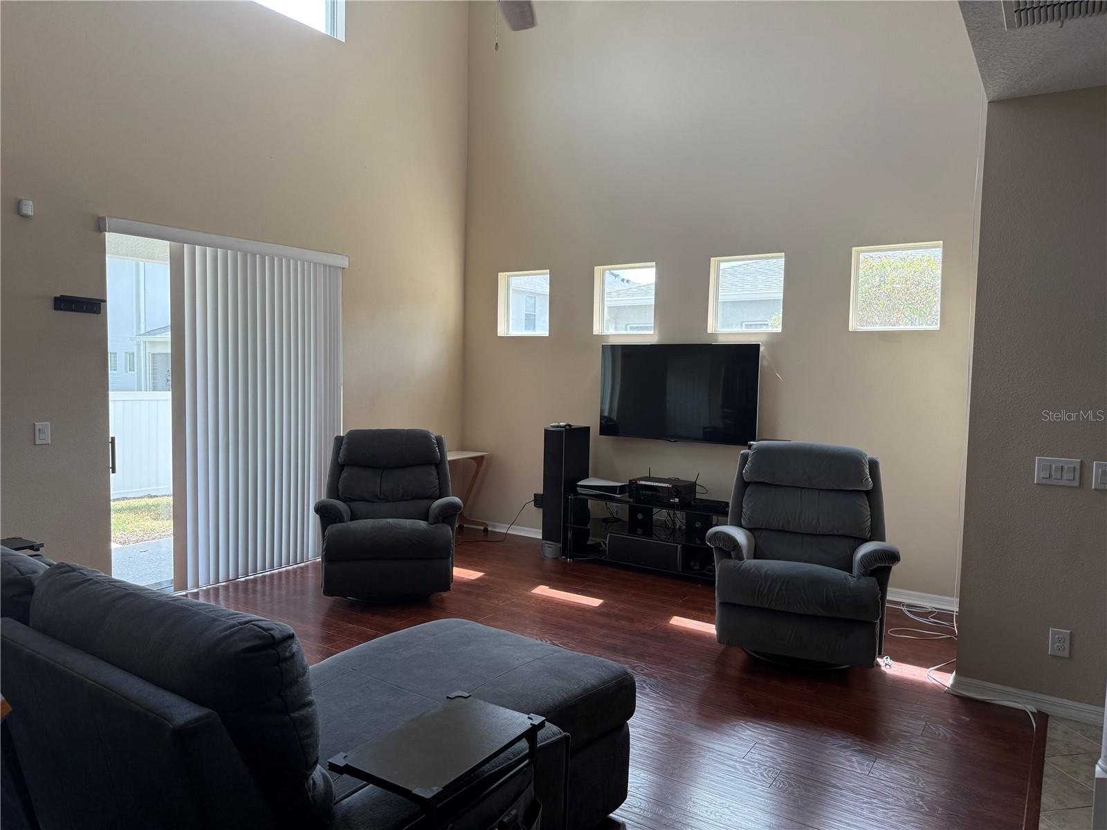 Image 8 of 34 For 321 Canyon Stone Circle