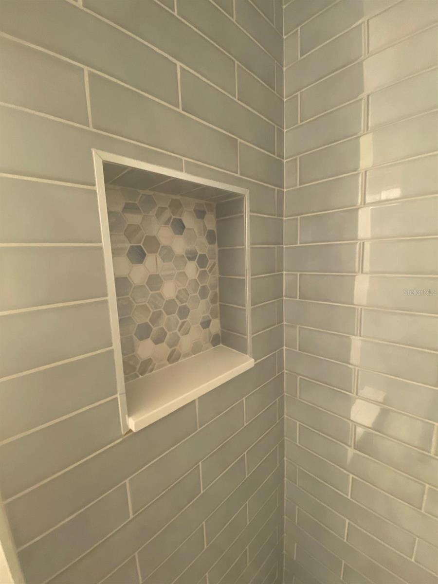 Image 14 of 22 For 895 Cedar Avenue