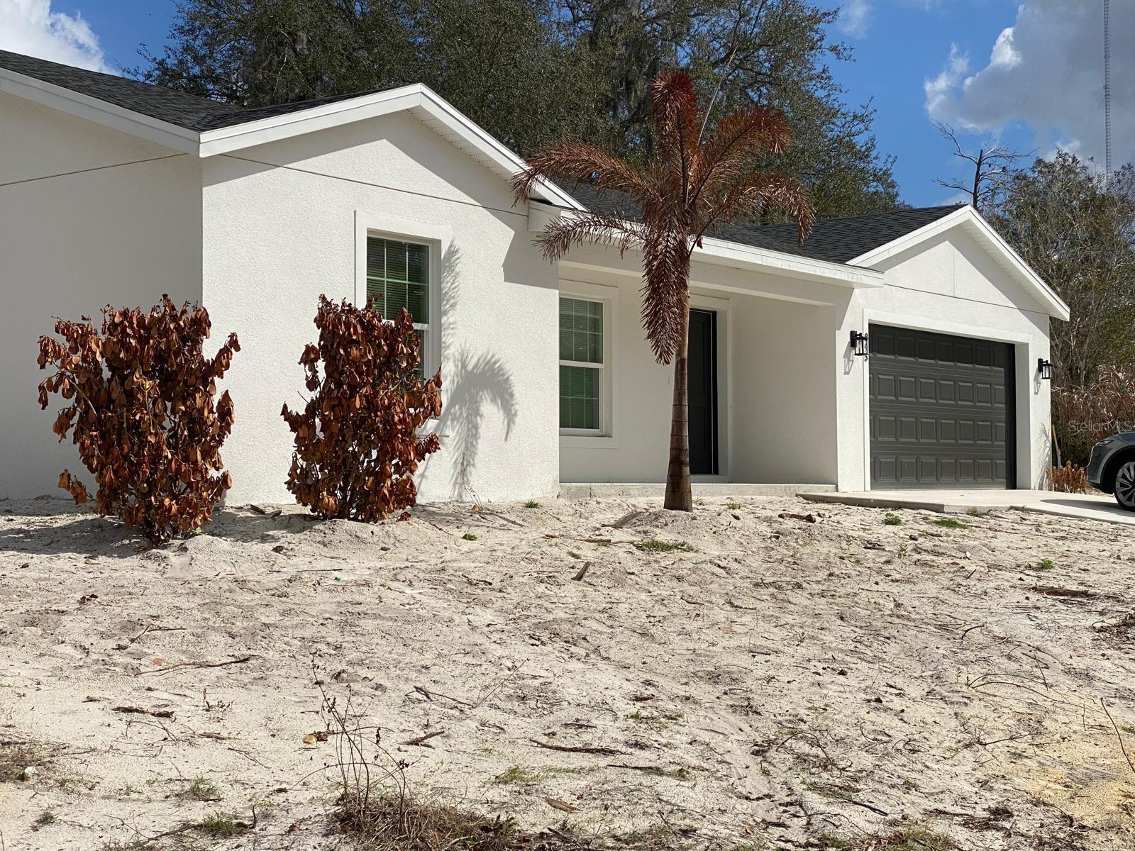 Image 3 of 22 For 895 Cedar Avenue