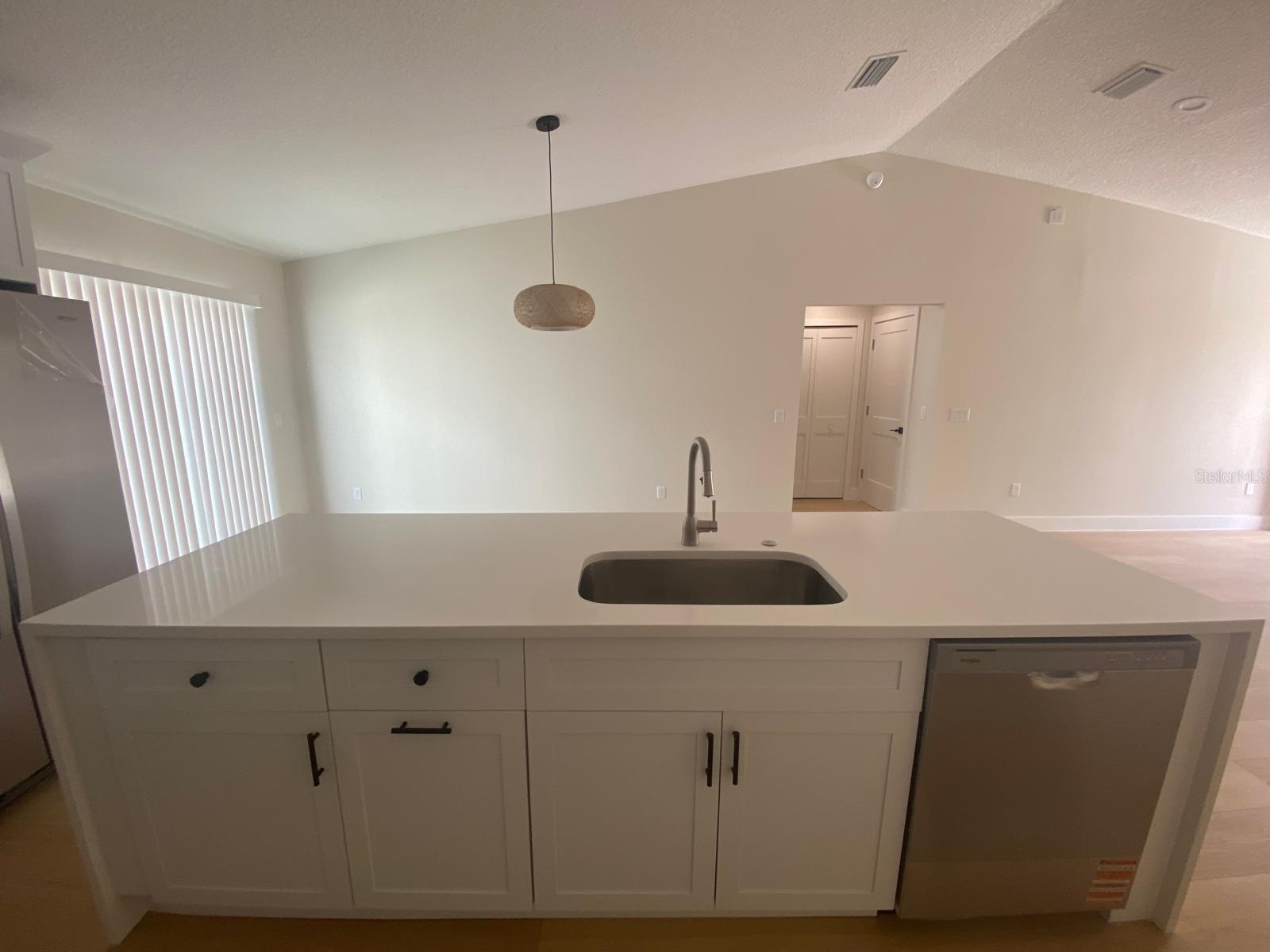 Image 9 of 22 For 895 Cedar Avenue