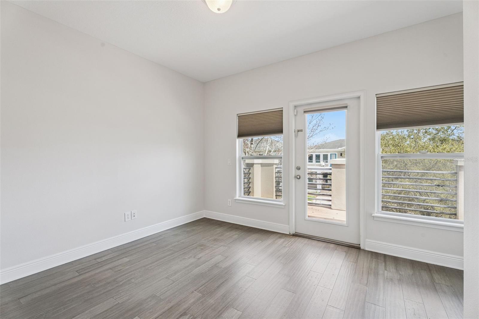 Image 28 of 52 For 14196 Walcott Avenue