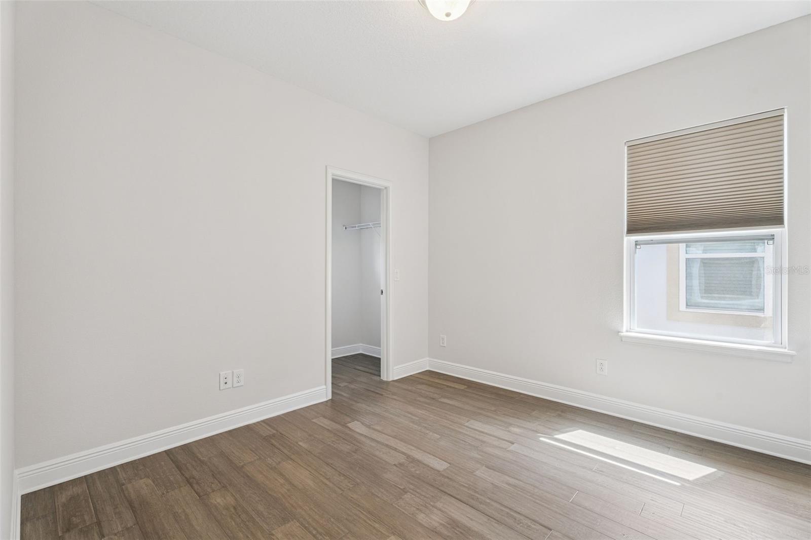 Image 30 of 52 For 14196 Walcott Avenue