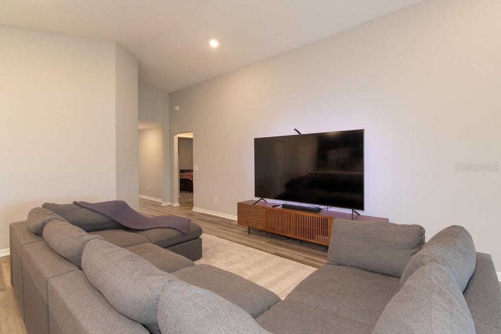 Image 8 of 26 For 797 Cypress Creek Run