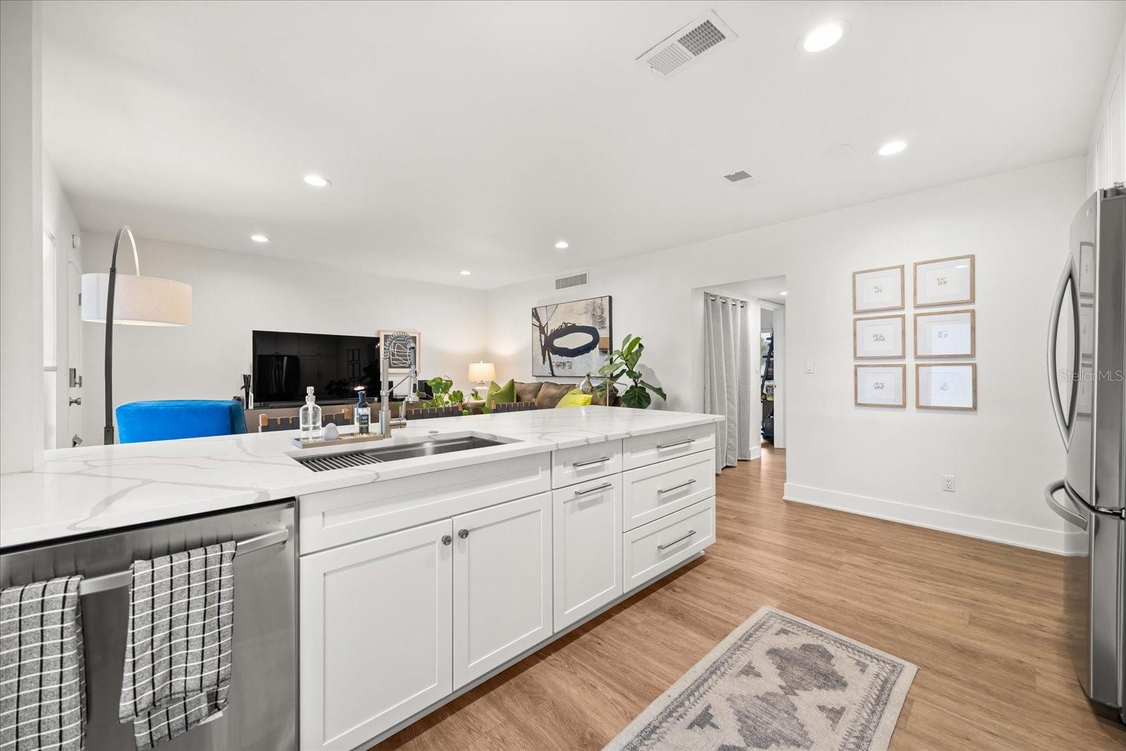 Image 10 of 47 For 1140 Orlando Avenue F11