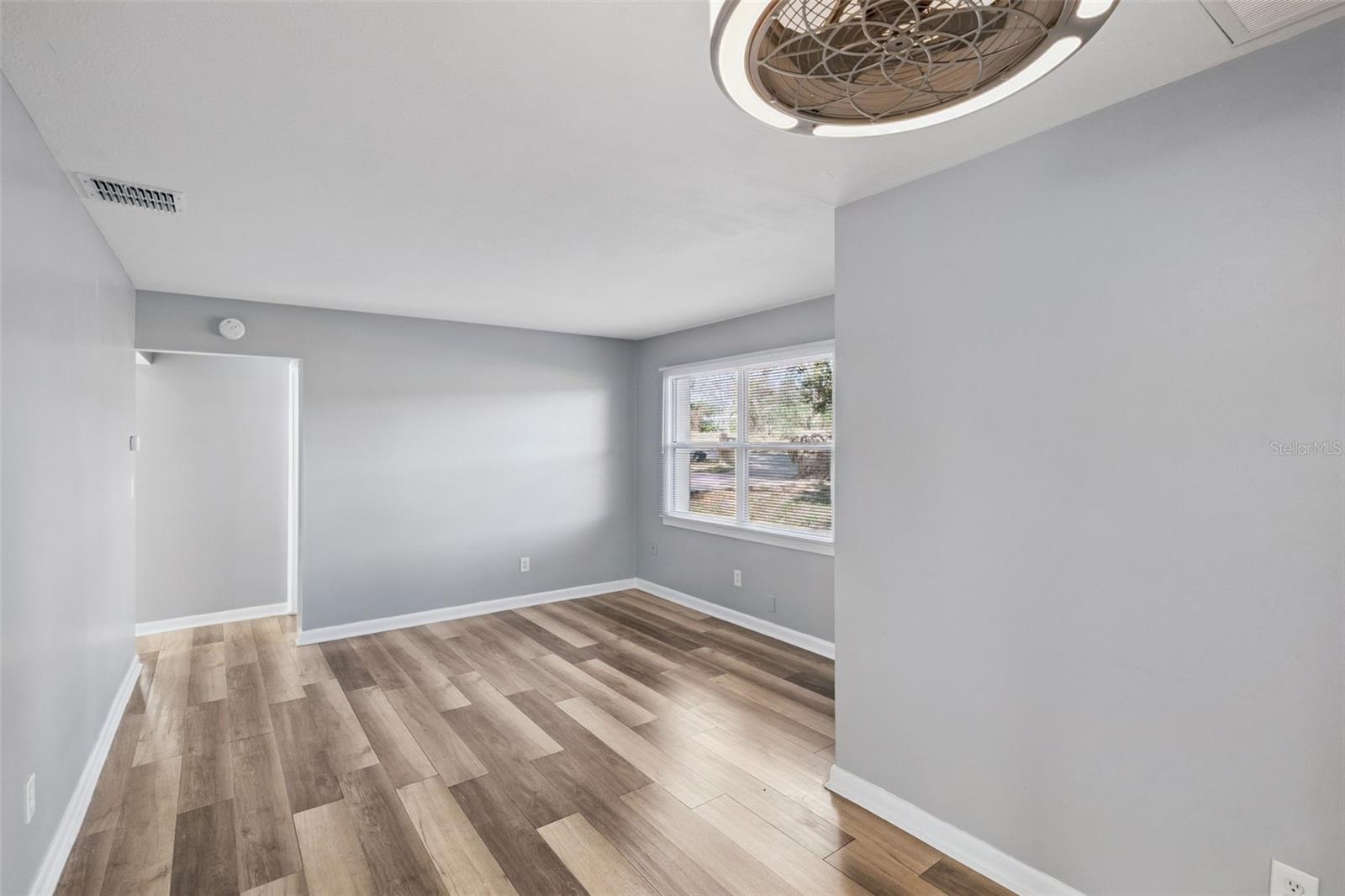 Image 11 of 20 For 902 Galena Avenue