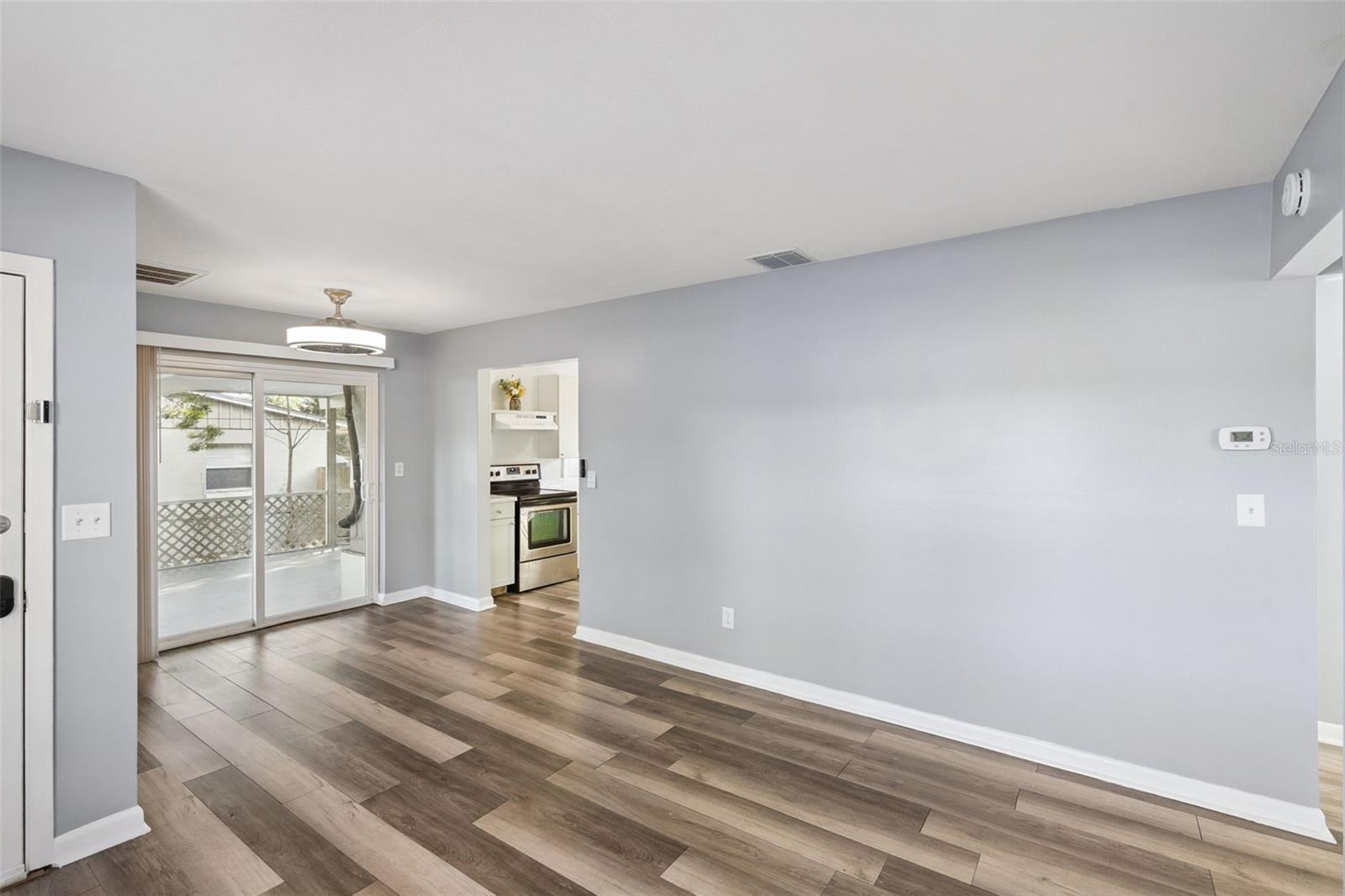 Image 9 of 20 For 902 Galena Avenue