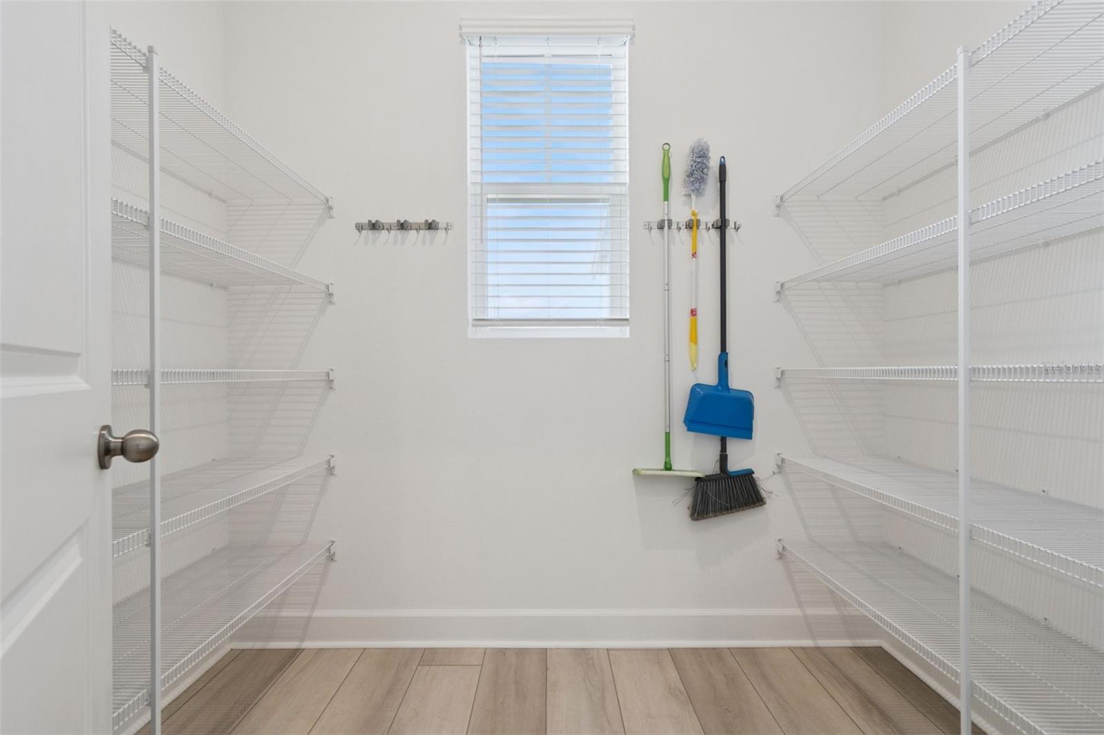 Image 25 of 64 For 7573 Estuary Lake Loop