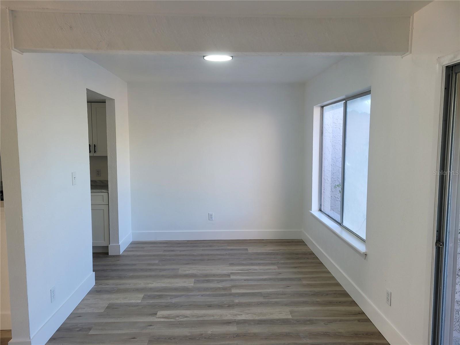 Image 13 of 27 For 3914 Coronation Court 506