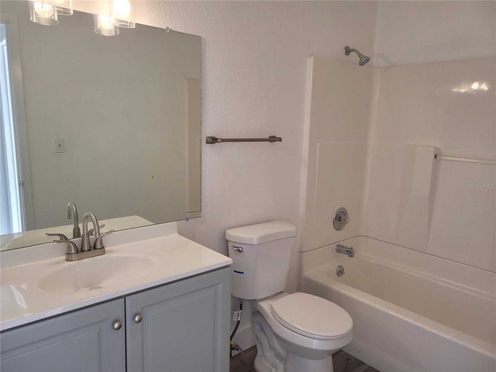 Image 18 of 27 For 3914 Coronation Court 506