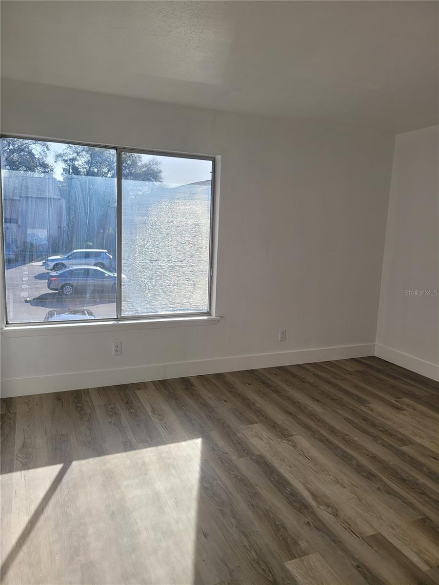 Image 24 of 27 For 3914 Coronation Court 506