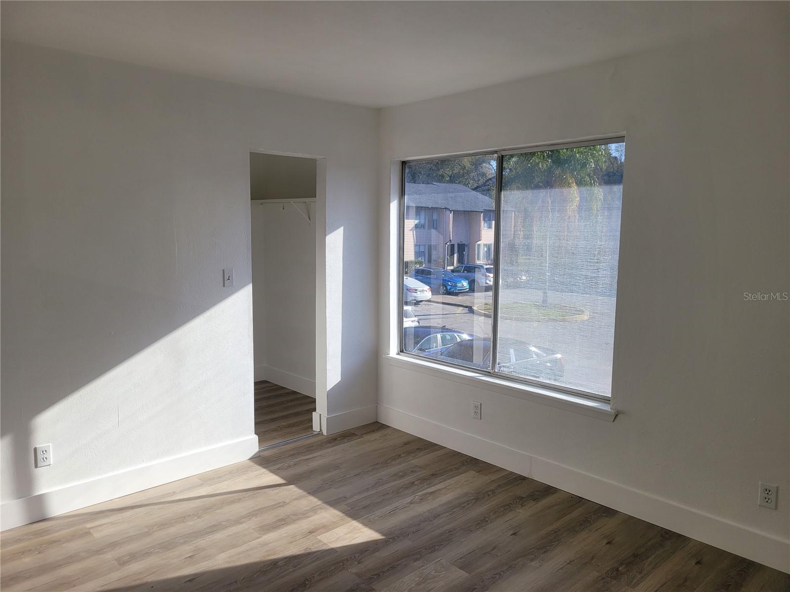 Image 25 of 27 For 3914 Coronation Court 506