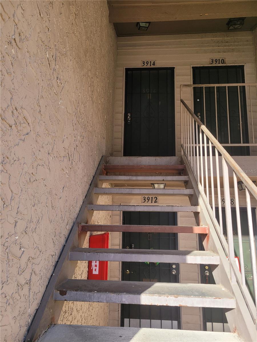 Image 3 of 27 For 3914 Coronation Court 506