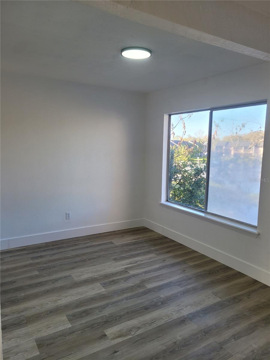 Image 9 of 27 For 3914 Coronation Court 506