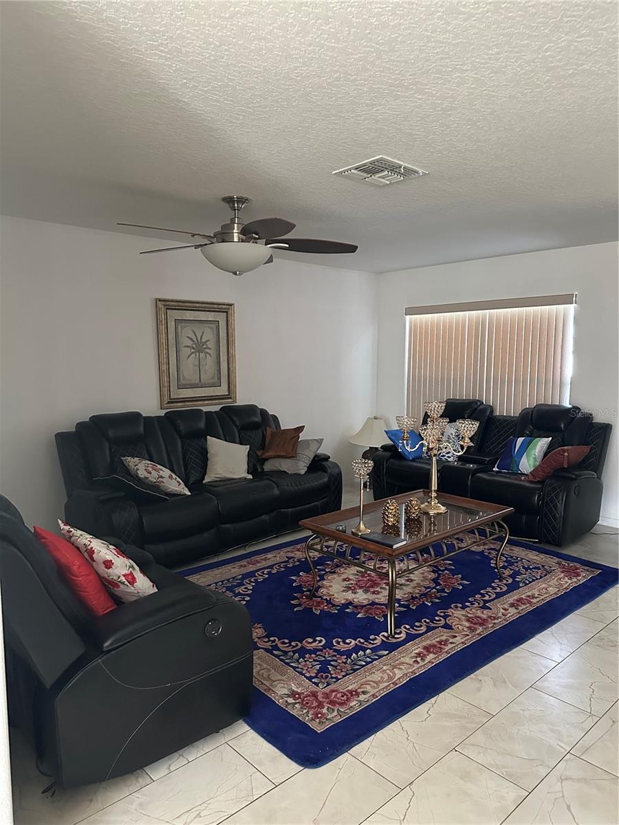 Image 10 of 28 For 378 Canna Drive