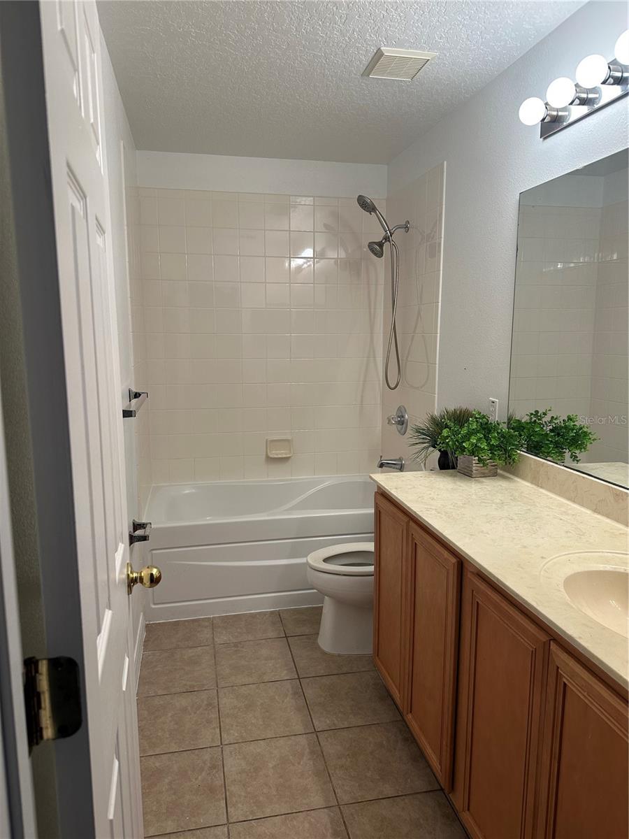 Image 15 of 28 For 378 Canna Drive