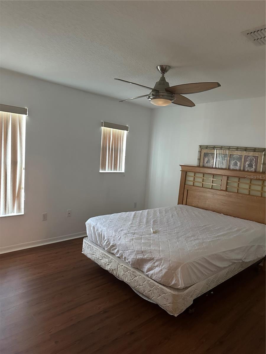 Image 22 of 28 For 378 Canna Drive