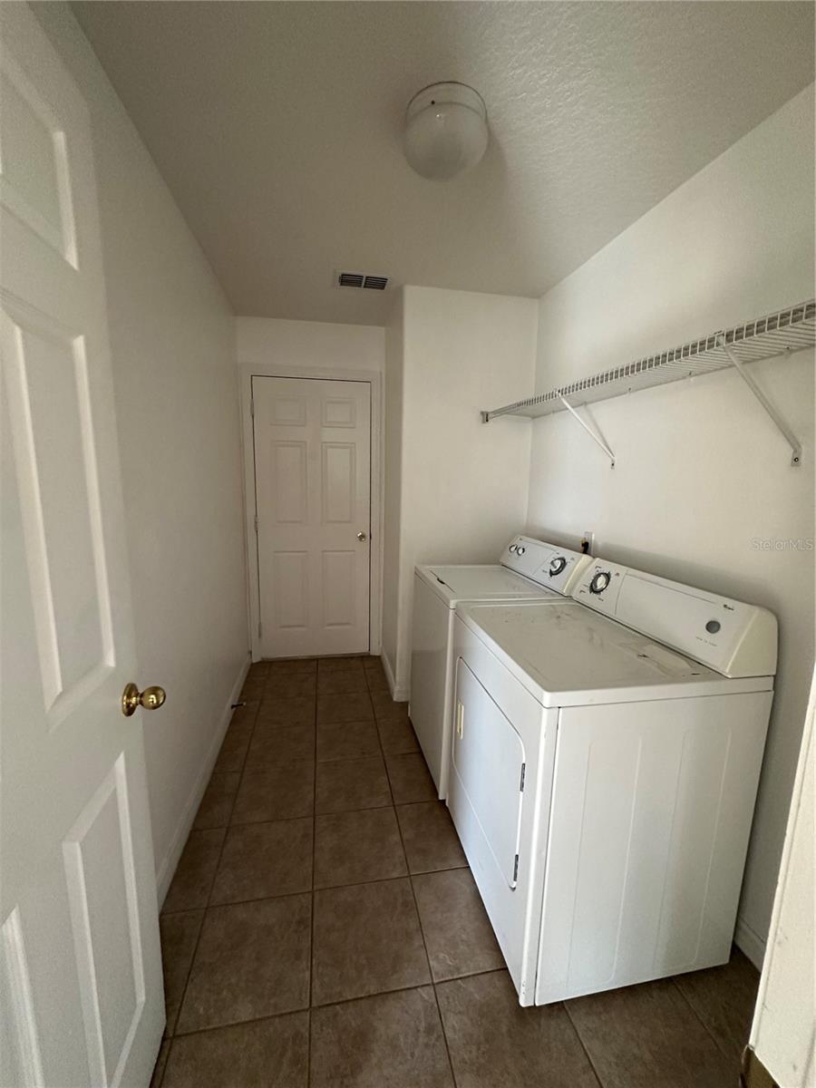 Image 25 of 28 For 378 Canna Drive