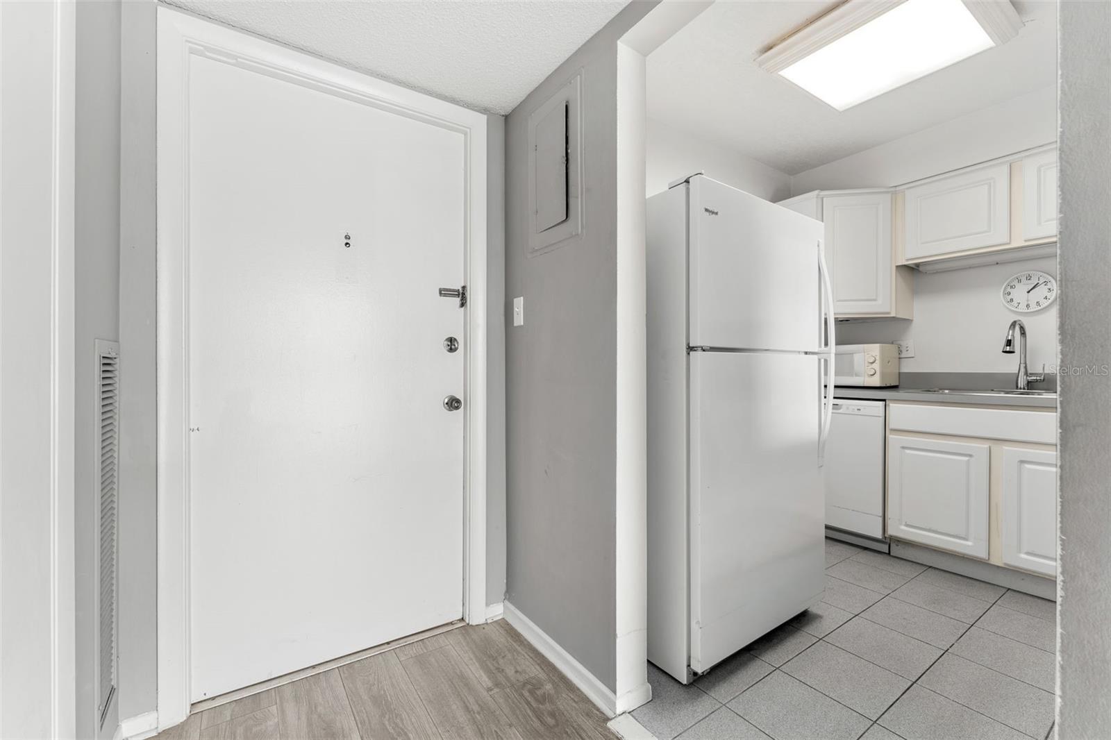 Image 11 of 34 For 3190 Atlantic Avenue 124