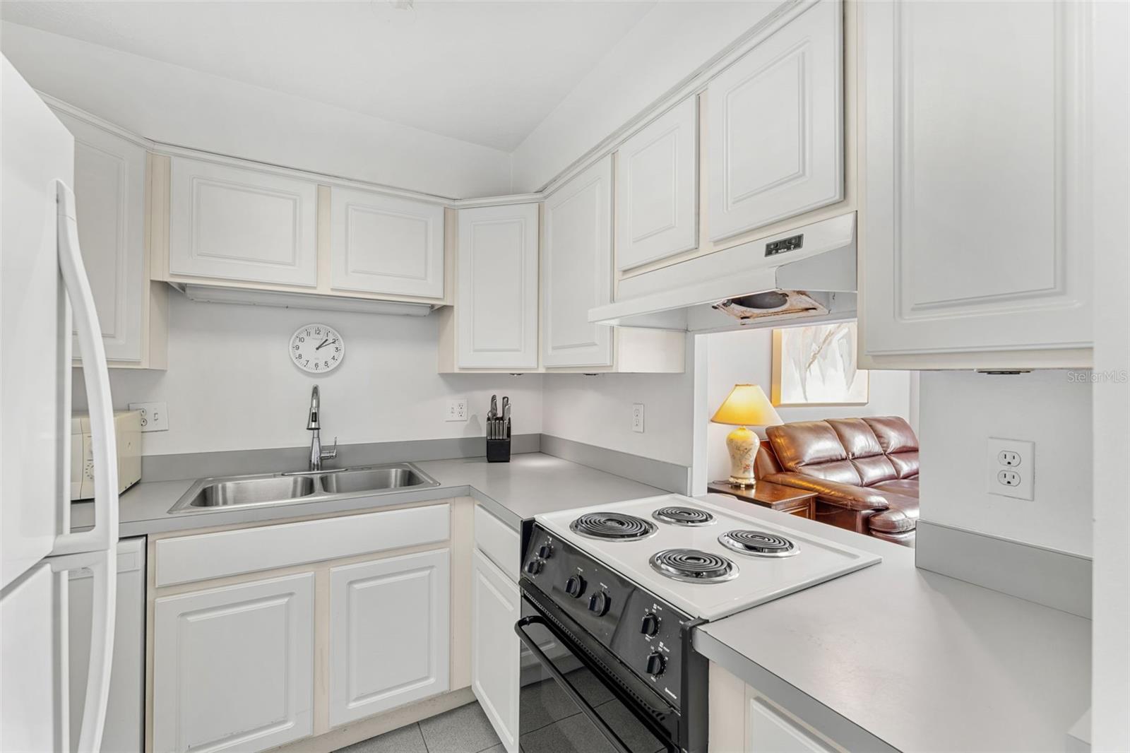 Image 13 of 34 For 3190 Atlantic Avenue 124