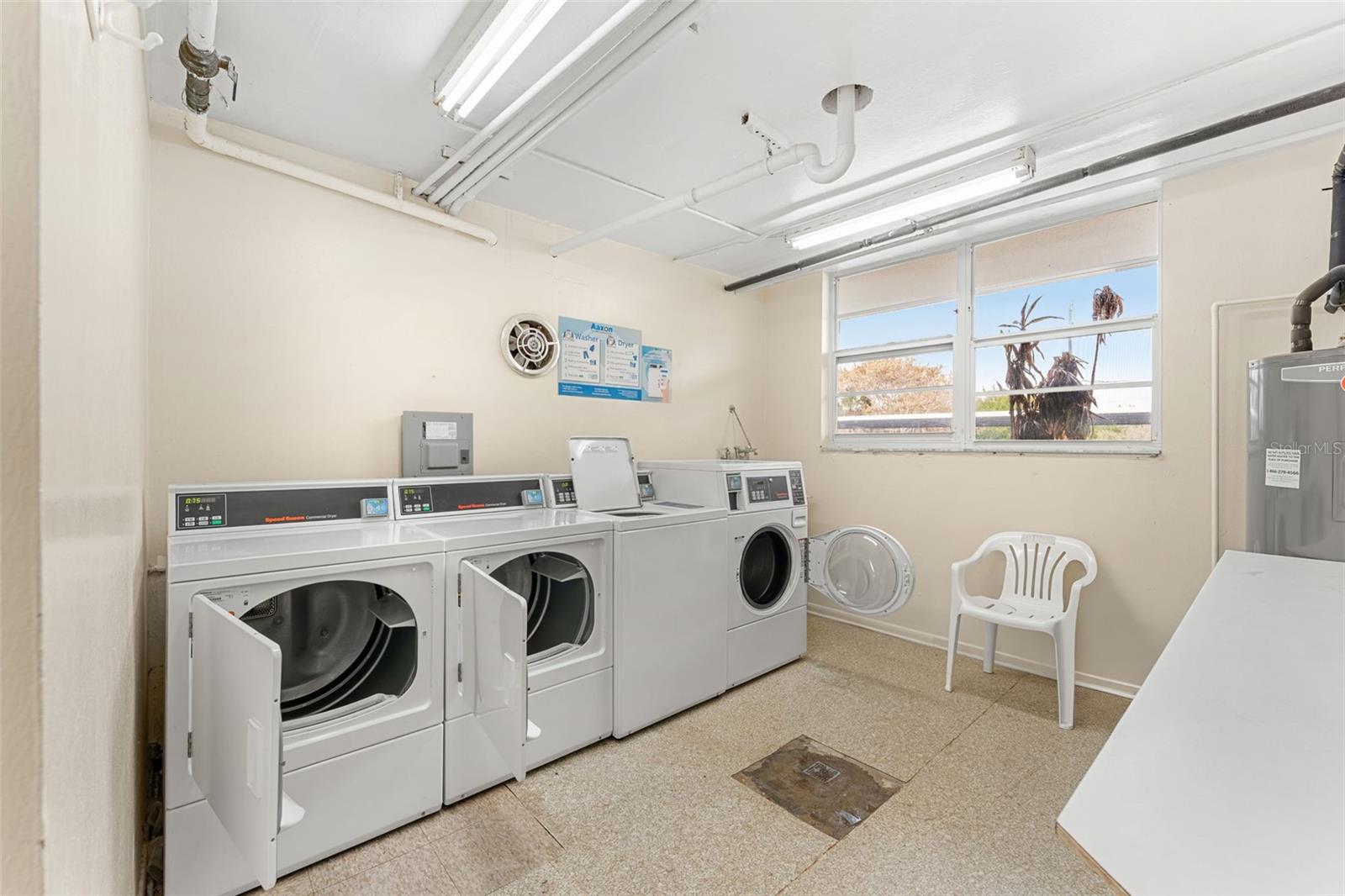 Image 24 of 34 For 3190 Atlantic Avenue 124