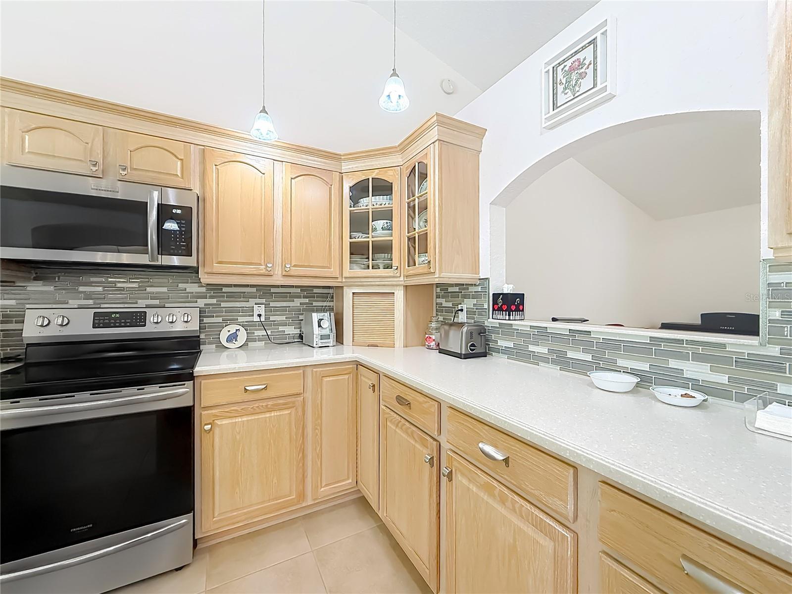 Image 9 of 72 For 9451 12th Court