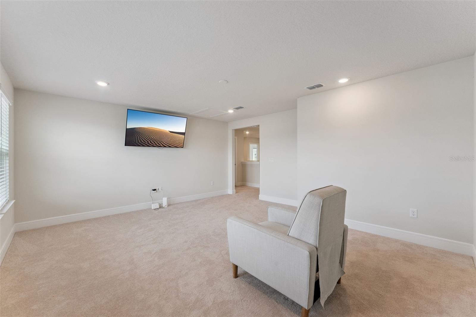 Image 11 of 43 For 4008 Meandering Bay Drive