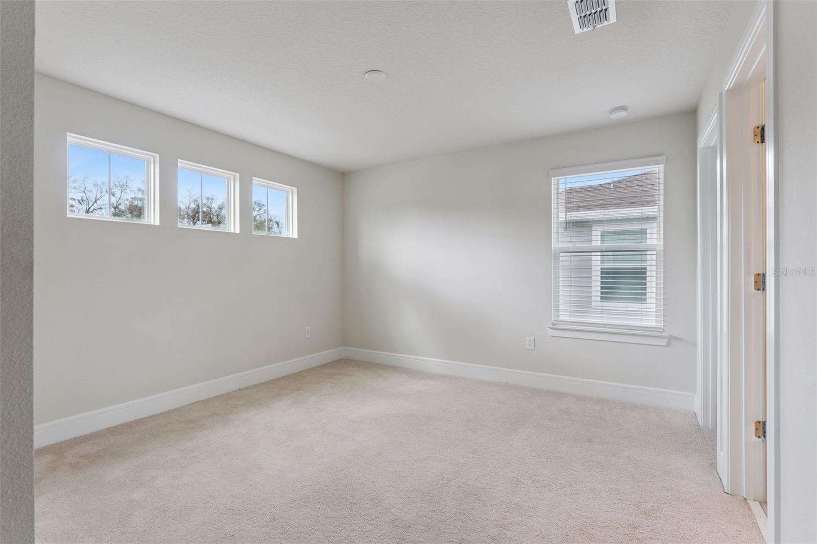 Image 12 of 43 For 4008 Meandering Bay Drive