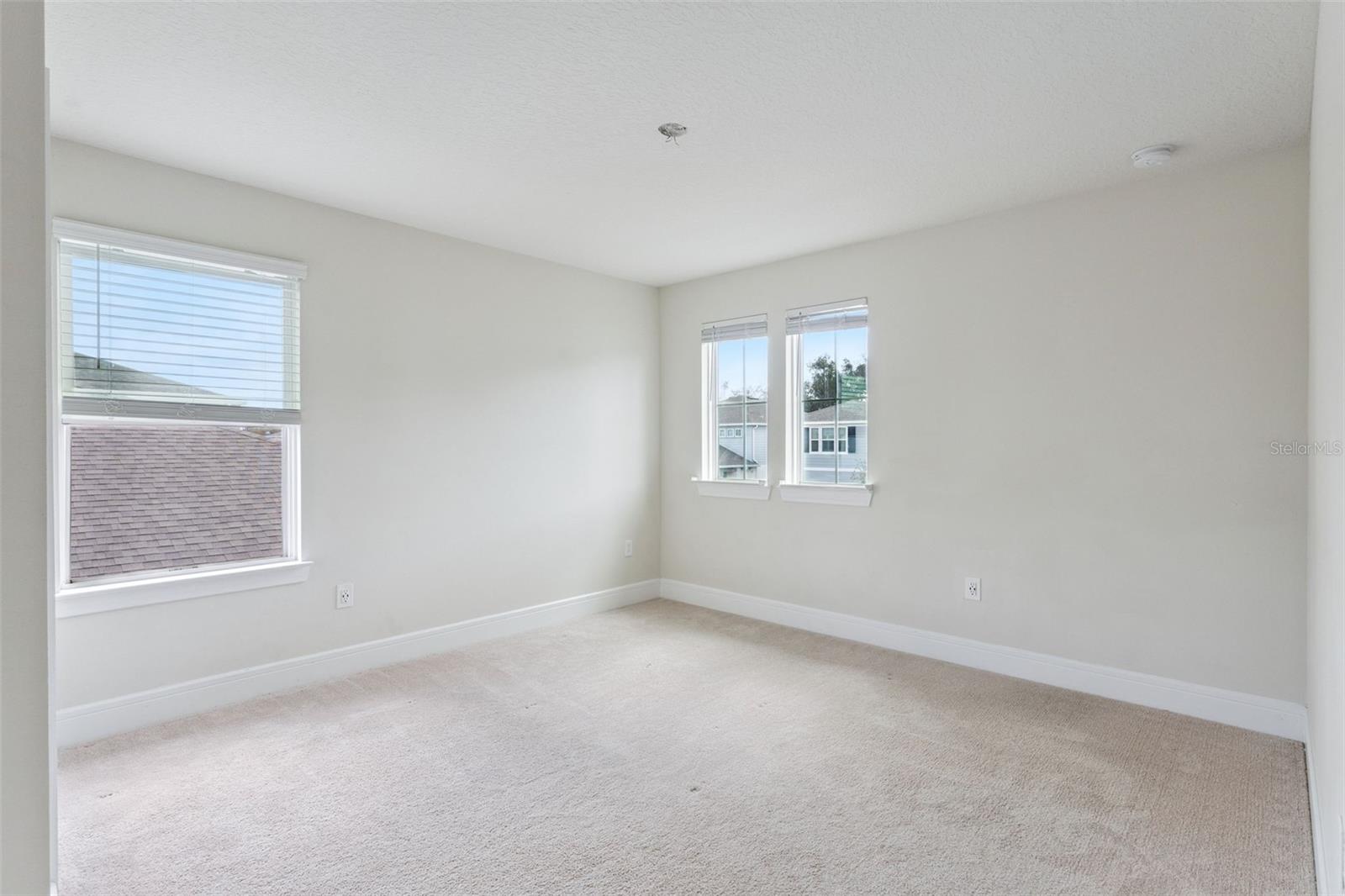 Image 15 of 43 For 4008 Meandering Bay Drive