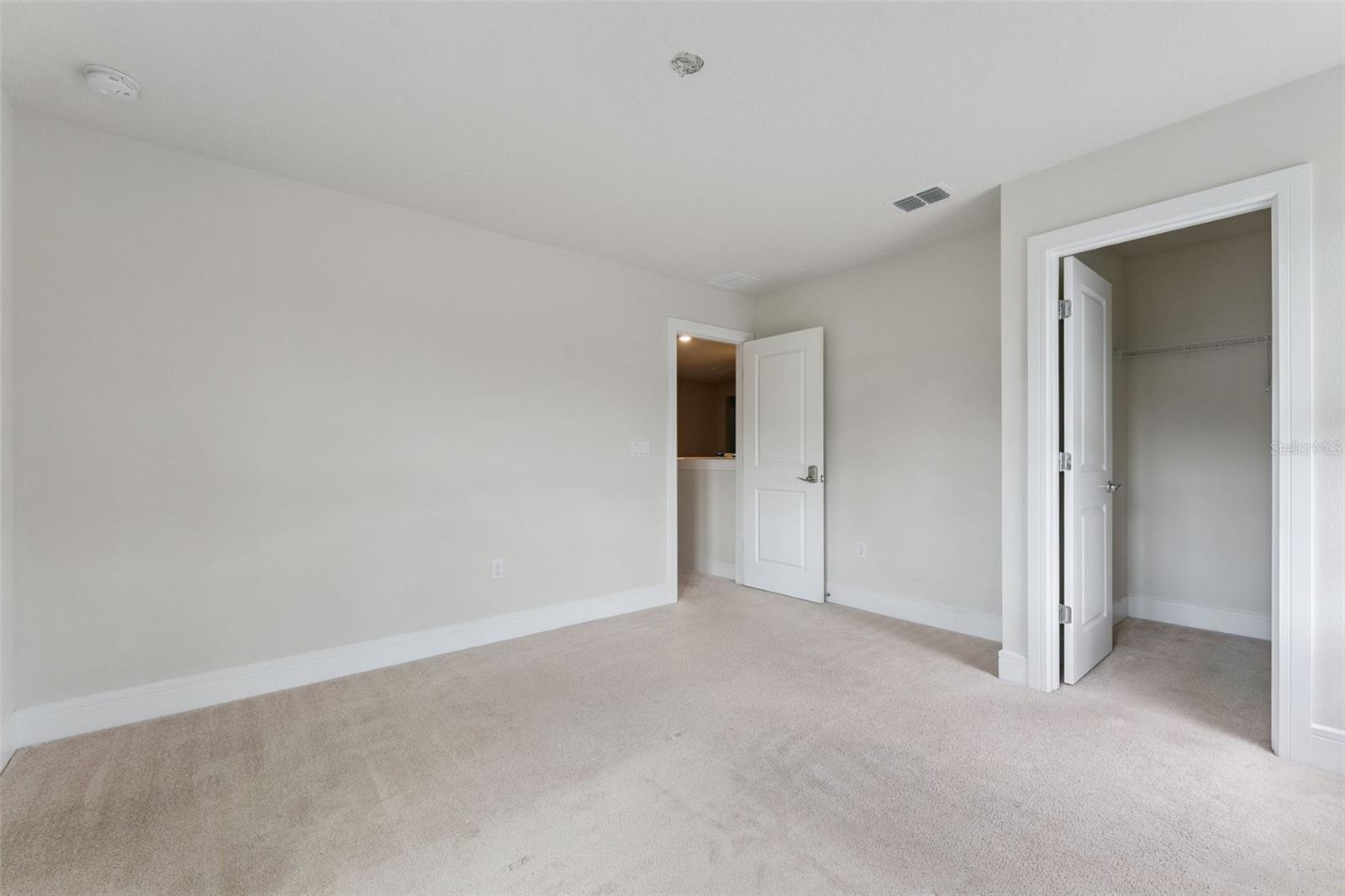 Image 16 of 43 For 4008 Meandering Bay Drive