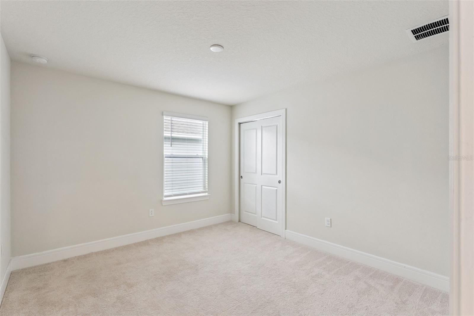 Image 19 of 43 For 4008 Meandering Bay Drive