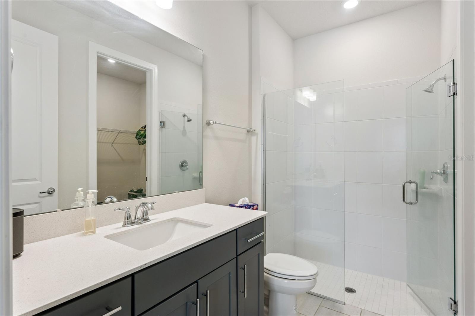 Image 22 of 43 For 4008 Meandering Bay Drive