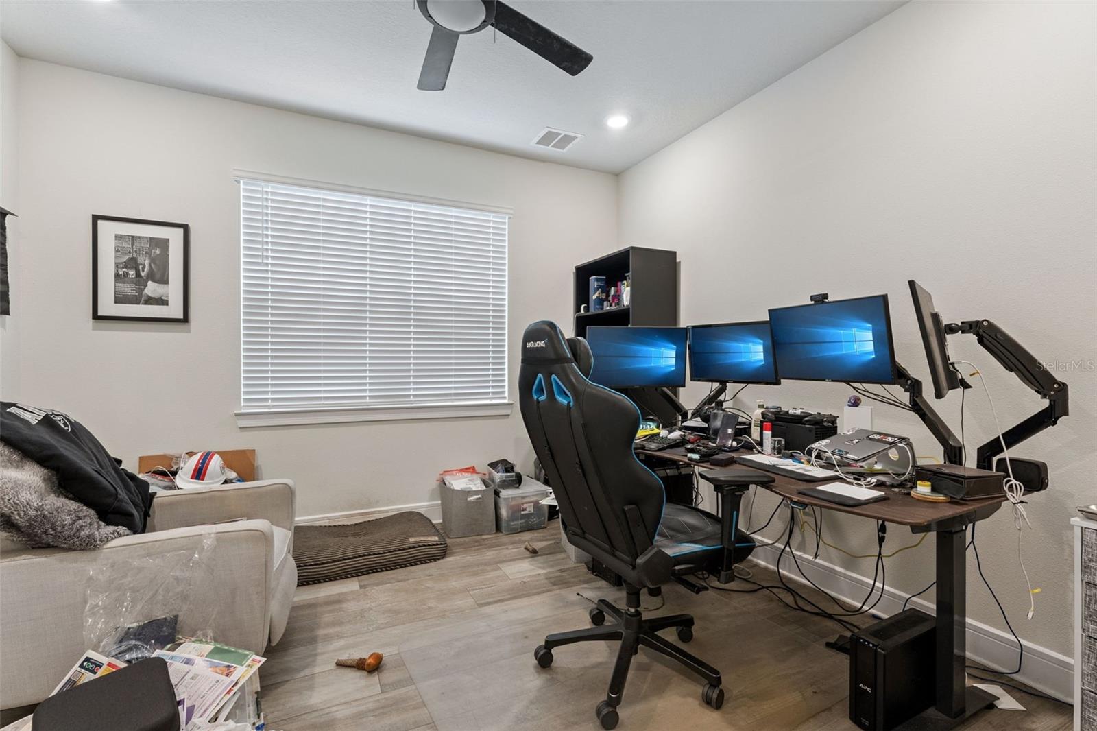 Image 29 of 43 For 4008 Meandering Bay Drive