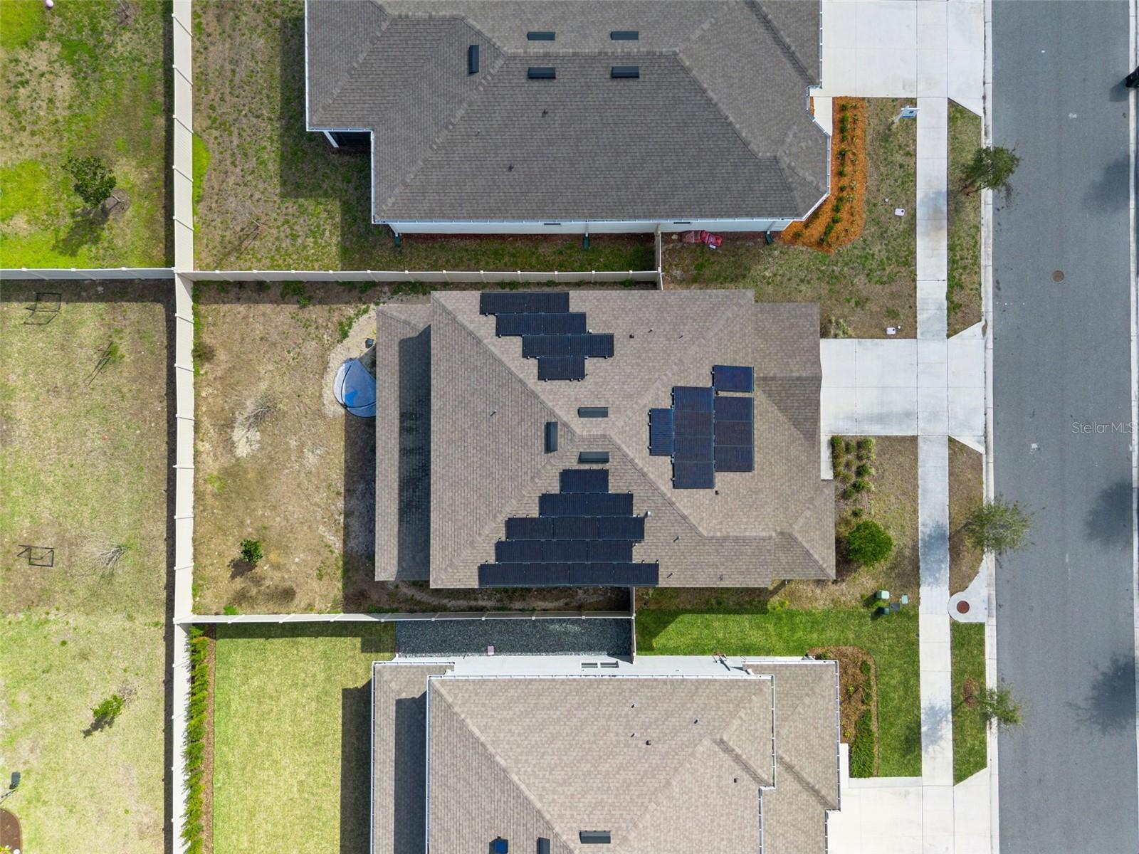 Image 35 of 43 For 4008 Meandering Bay Drive