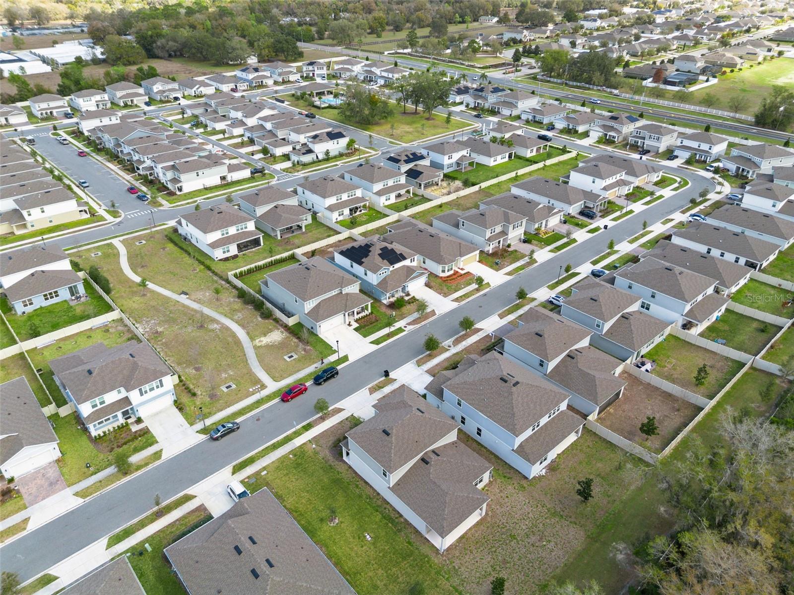 Image 40 of 43 For 4008 Meandering Bay Drive