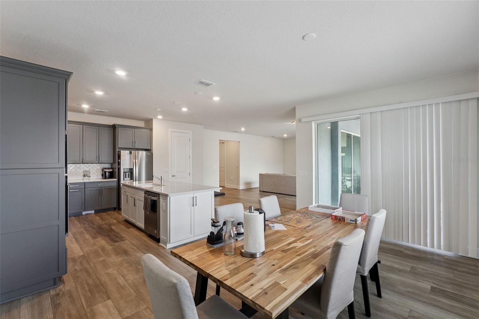 Image 6 of 43 For 4008 Meandering Bay Drive