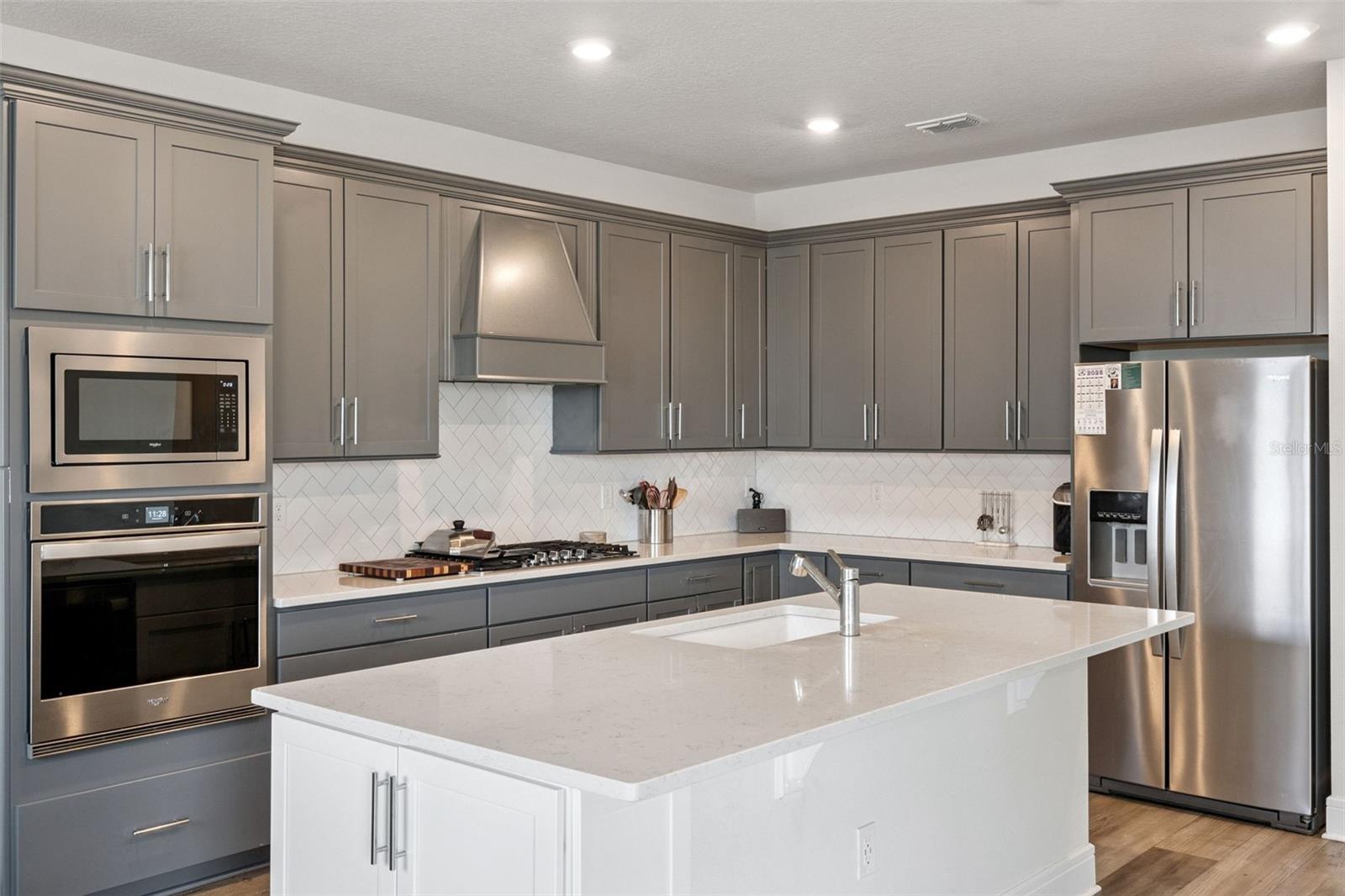 Image 8 of 43 For 4008 Meandering Bay Drive