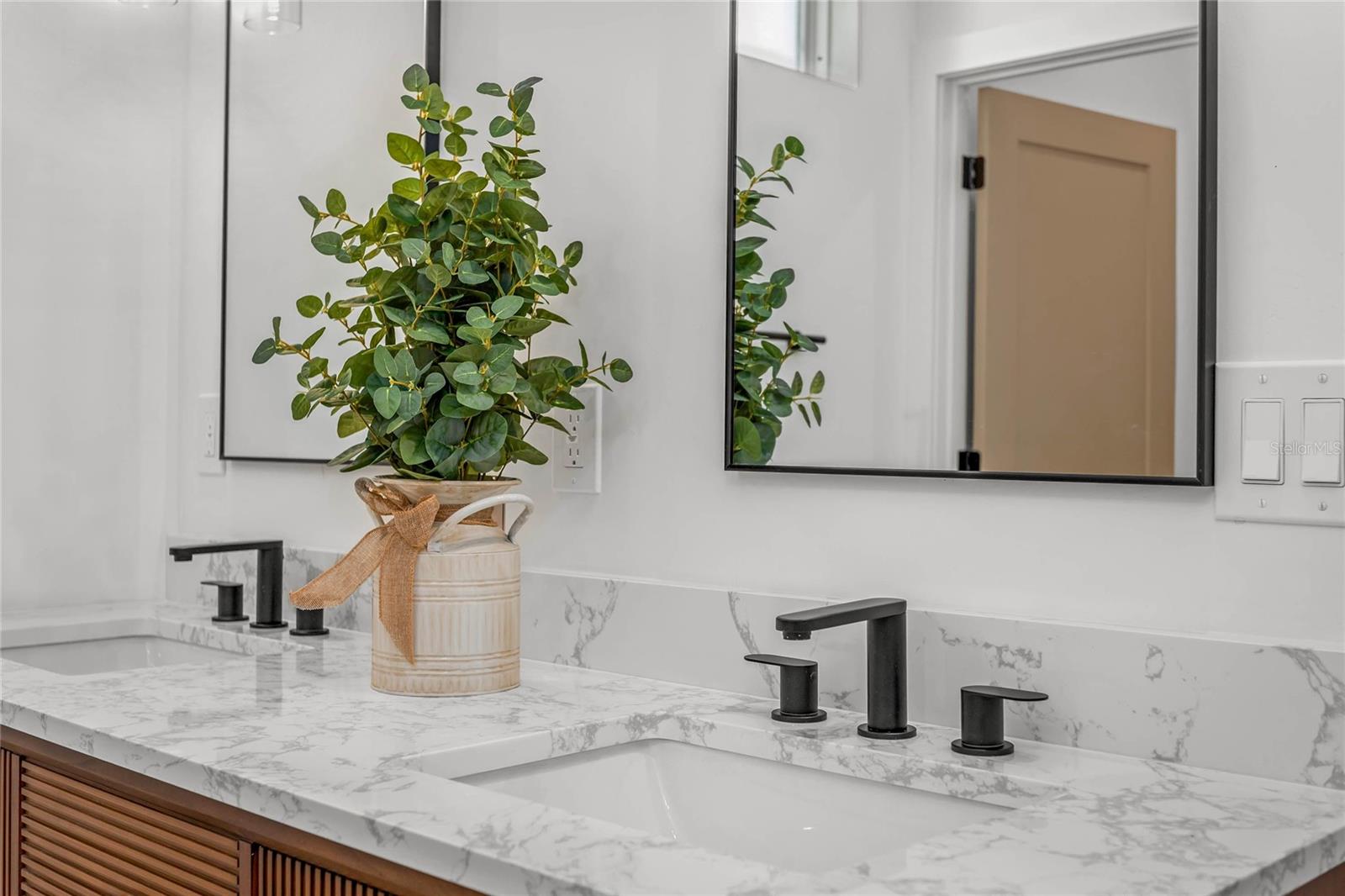 Image 16 of 37 For 3510 75th Street