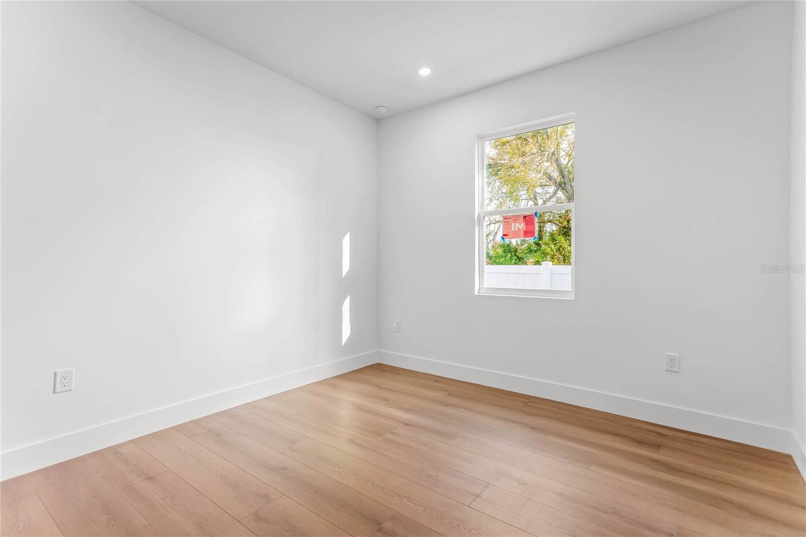 Image 19 of 37 For 3510 75th Street