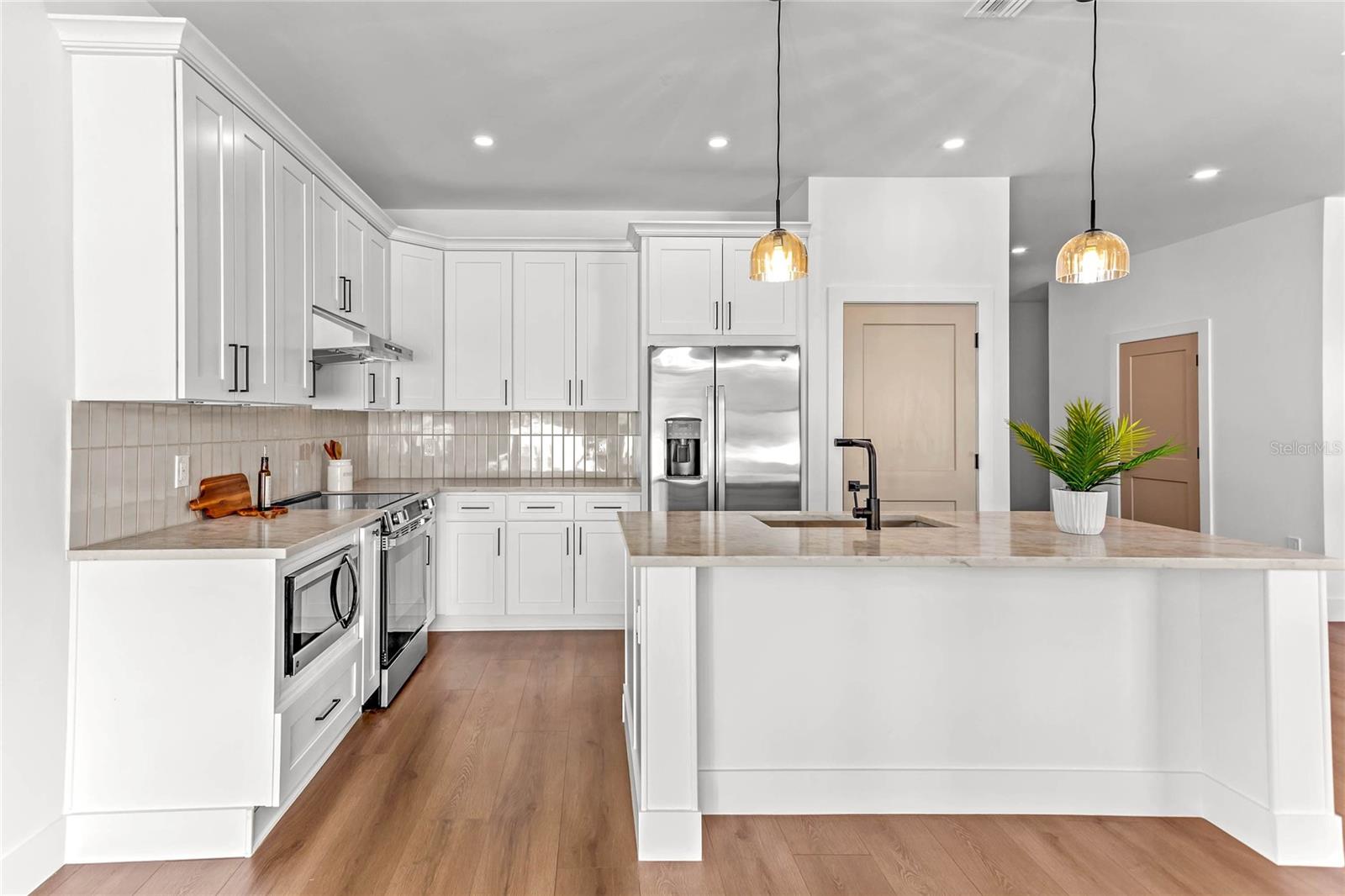 Image 8 of 37 For 3510 75th Street